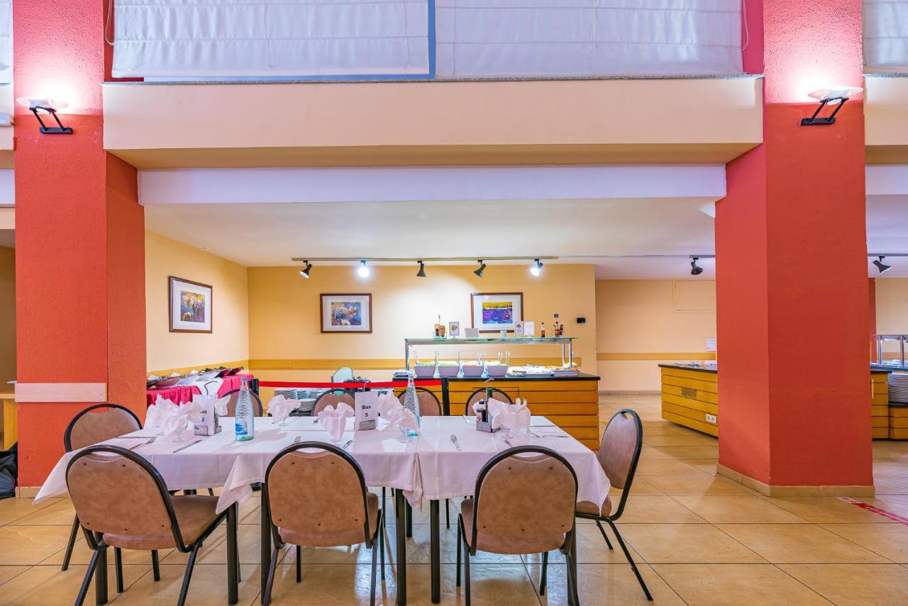 Xon'S Platja Ha Hotel Емпуриабрава Екстериор снимка