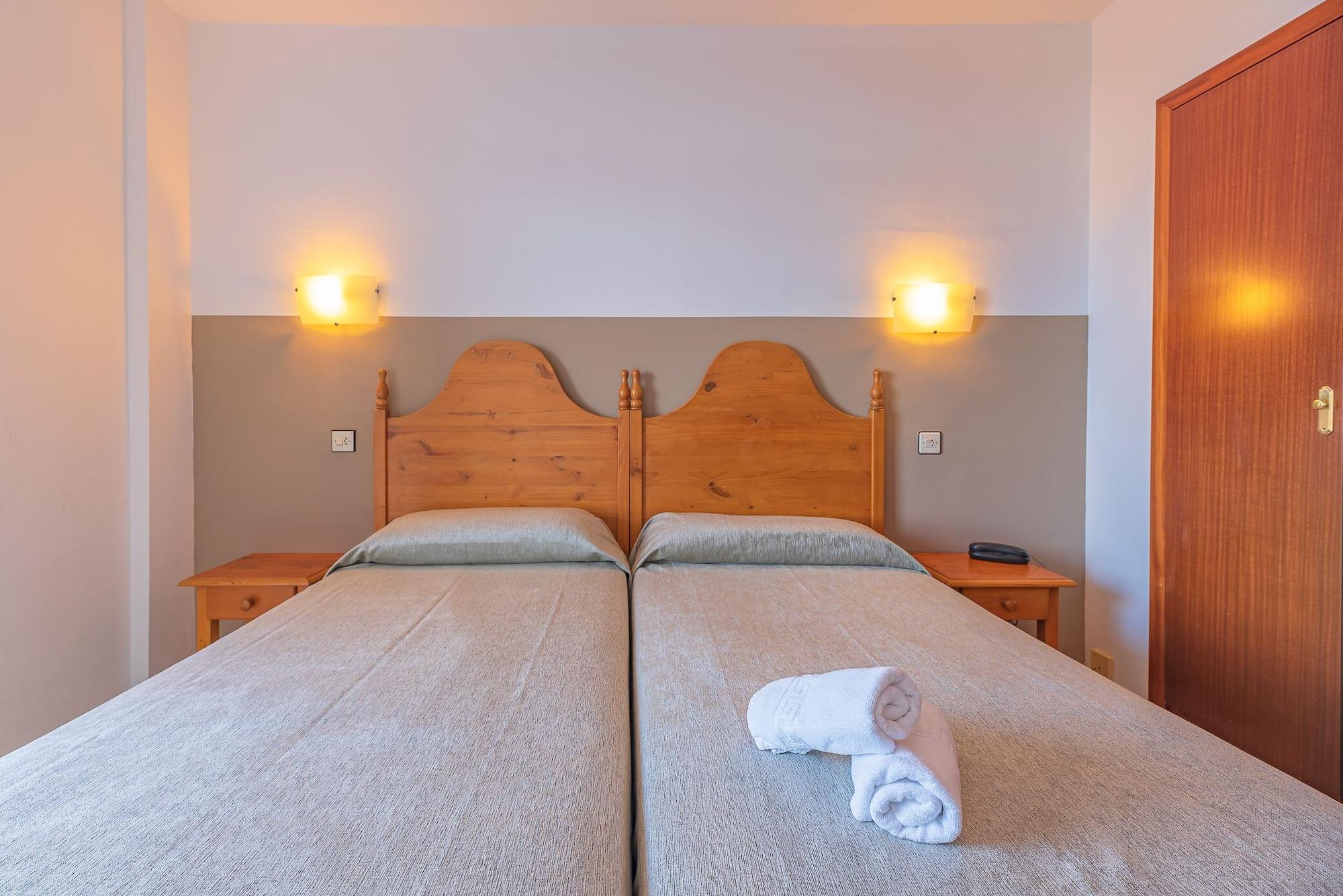 Xon'S Platja Ha Hotel Емпуриабрава Екстериор снимка